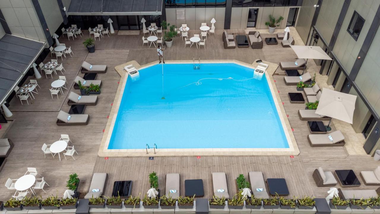Krystal Palace Douala Exterior foto